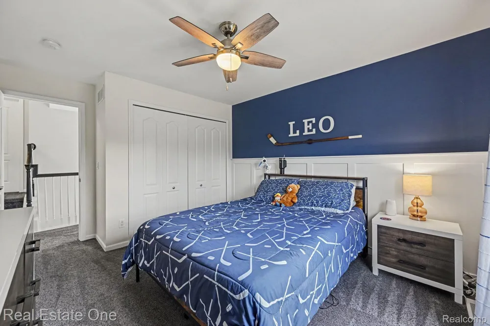 2095 Warbler Court Commerce Charter Township, MI 48382