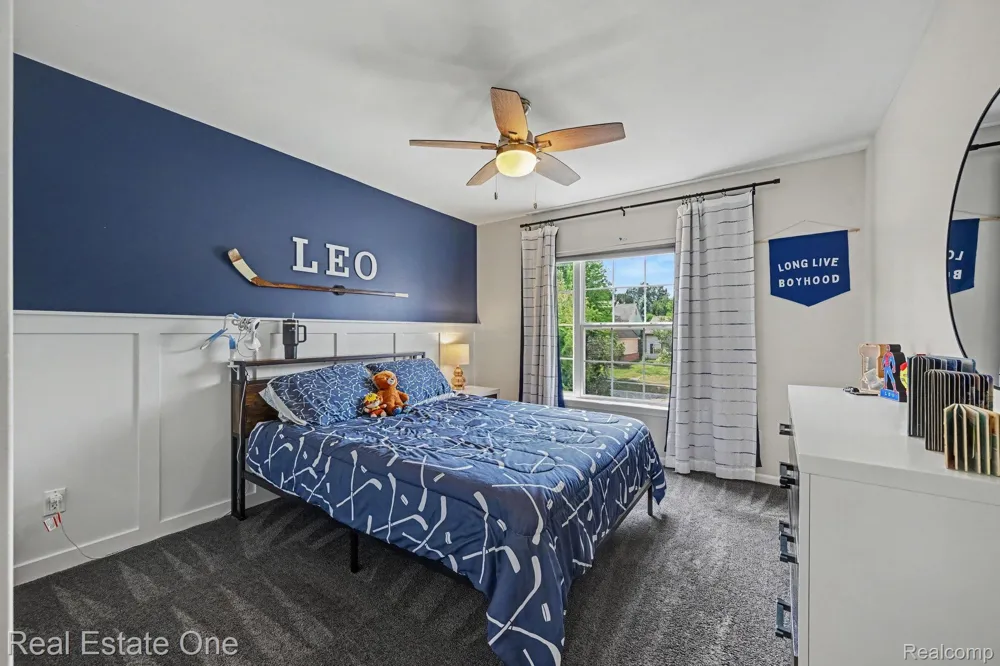 2095 Warbler Court Commerce Charter Township, MI 48382