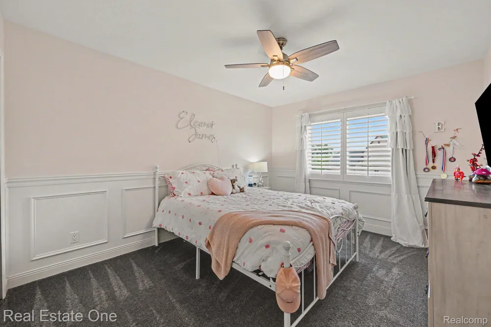 2095 Warbler Court Commerce Charter Township, MI 48382