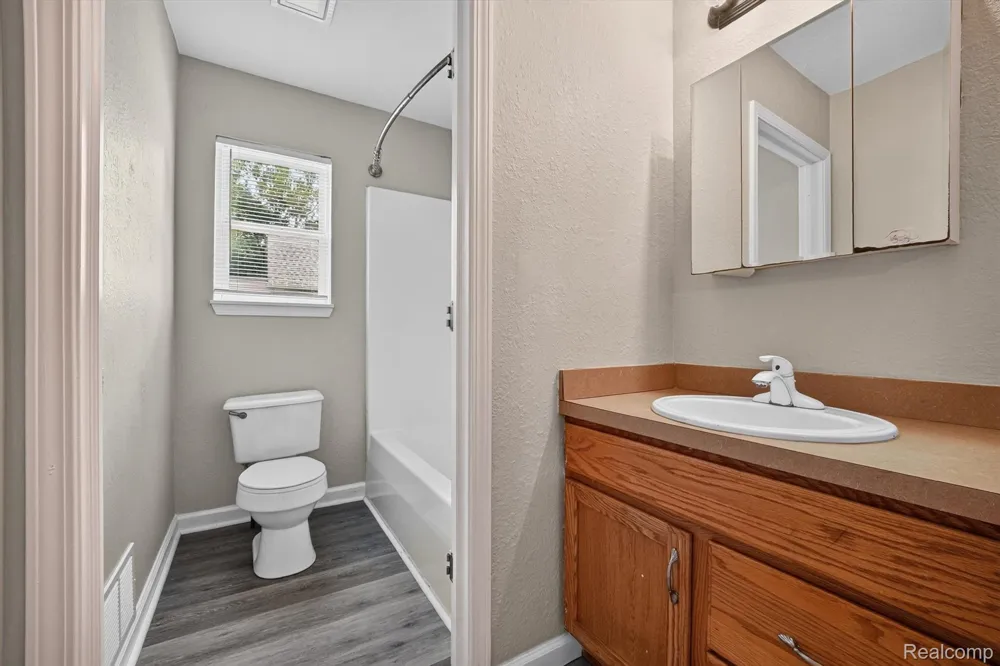 611 Conant Avenue Monroe City, MI 48161