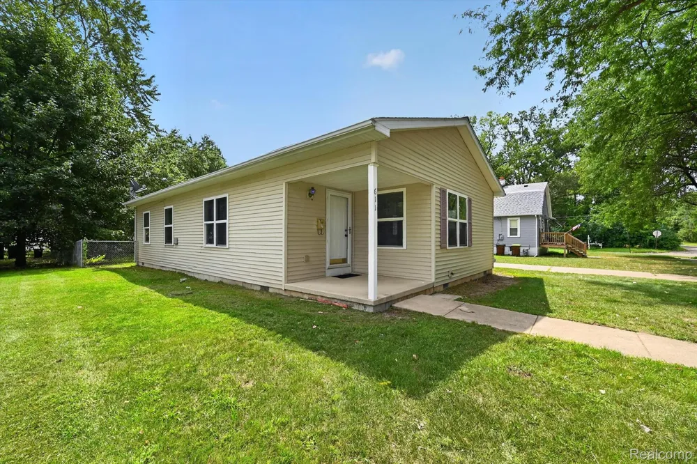 611 Conant Avenue Monroe City, MI 48161
