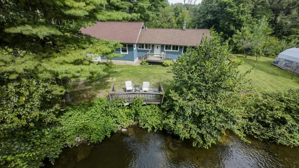 7140 Amy School Road Reynolds Township, MI 49329