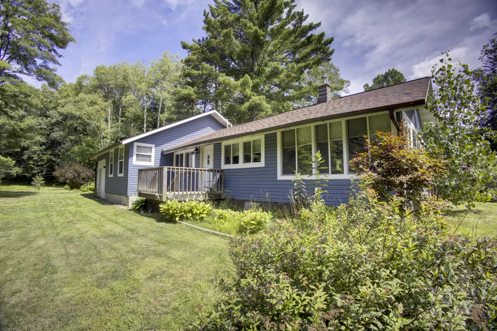 7140 Amy School Road Reynolds Township, MI 49329