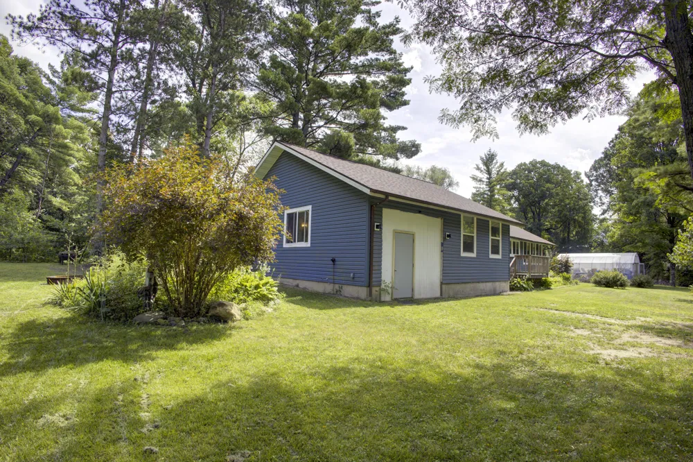7140 Amy School Road Reynolds Township, MI 49329