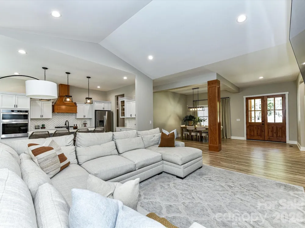 997 S Skyland Drive Mount Pleasant, NC 28124