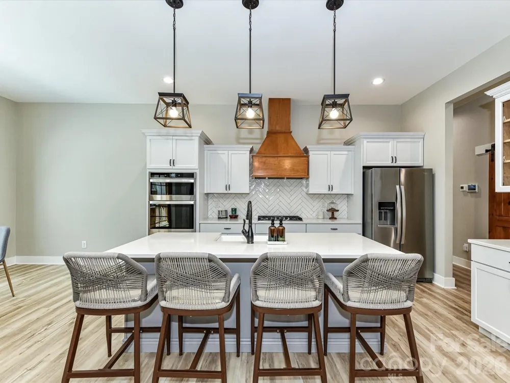 997 S Skyland Drive Mount Pleasant, NC 28124