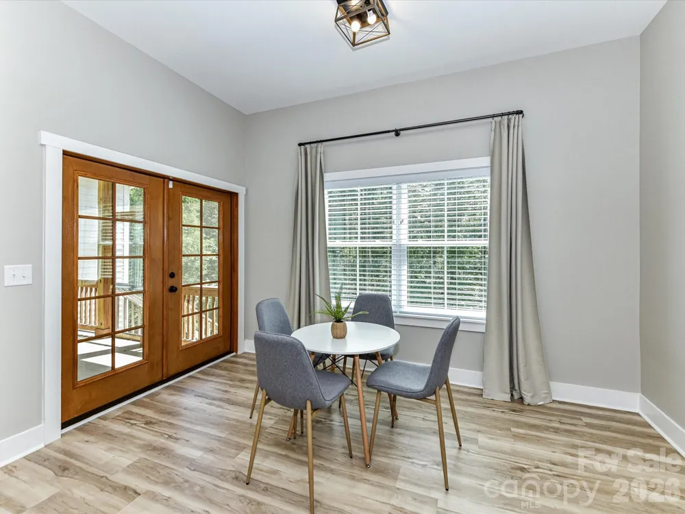 997 S Skyland Drive Mount Pleasant, NC 28124
