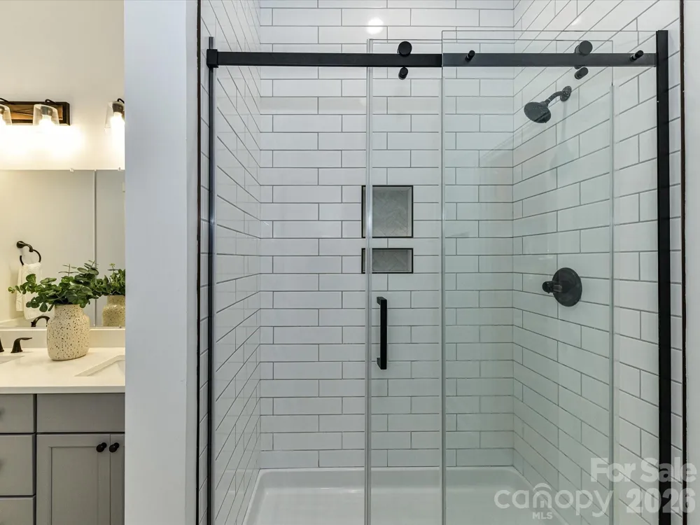 997 S Skyland Drive Mount Pleasant, NC 28124