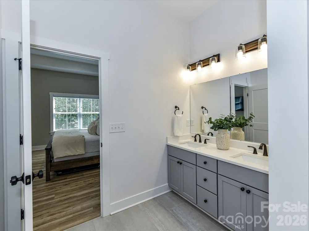 997 S Skyland Drive Mount Pleasant, NC 28124