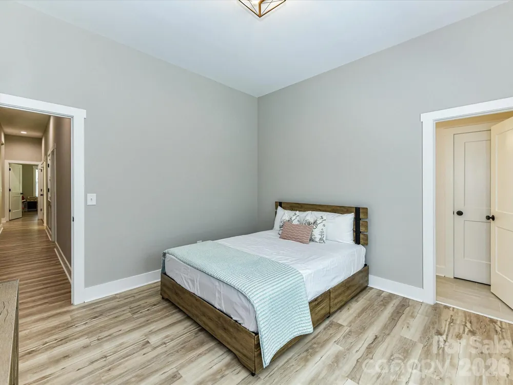 997 S Skyland Drive Mount Pleasant, NC 28124