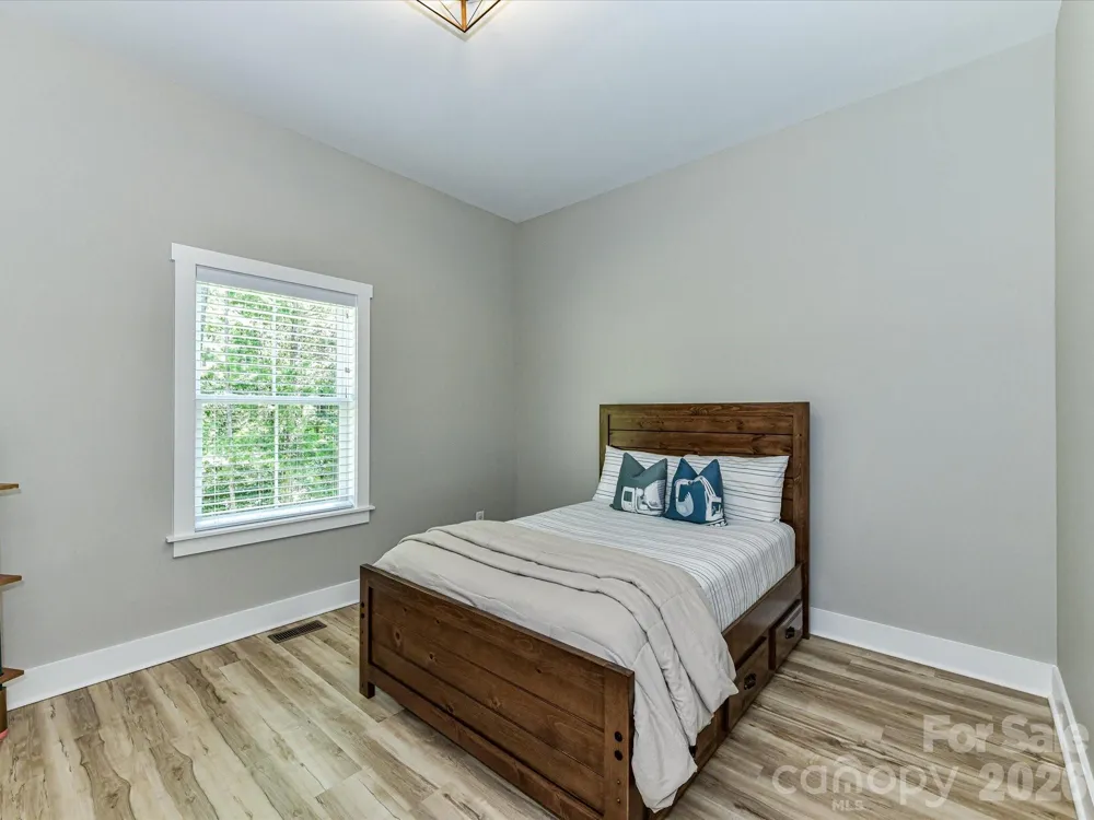 997 S Skyland Drive Mount Pleasant, NC 28124