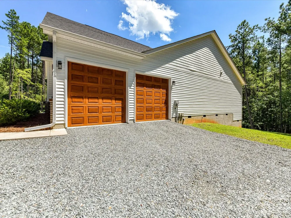 997 S Skyland Drive Mount Pleasant, NC 28124