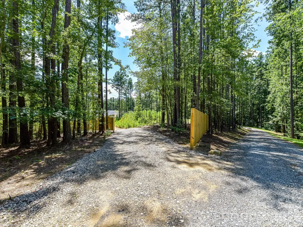 997 S Skyland Drive Mount Pleasant, NC 28124