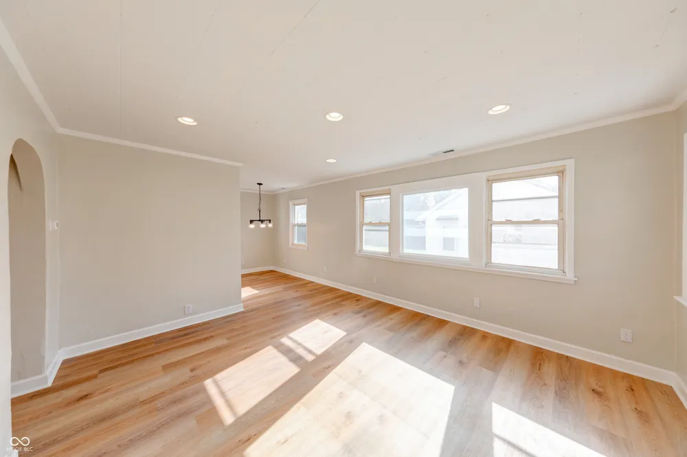 405 W 33rd Street Anderson, IN 46013