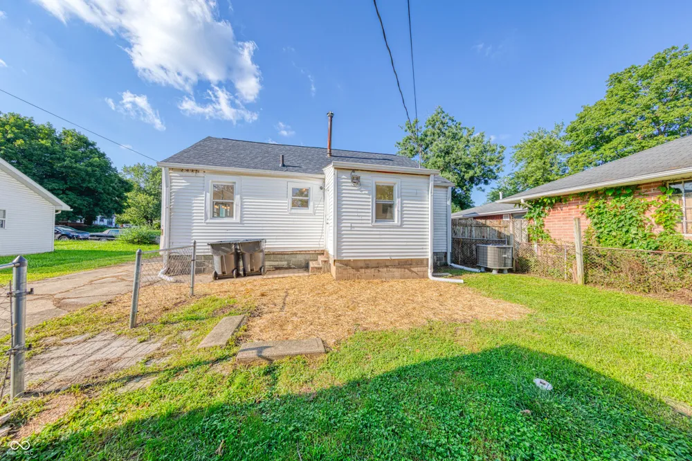 405 W 33rd Street Anderson, IN 46013