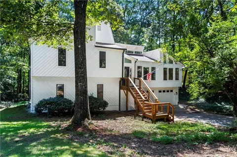 2104 Mitchell Court