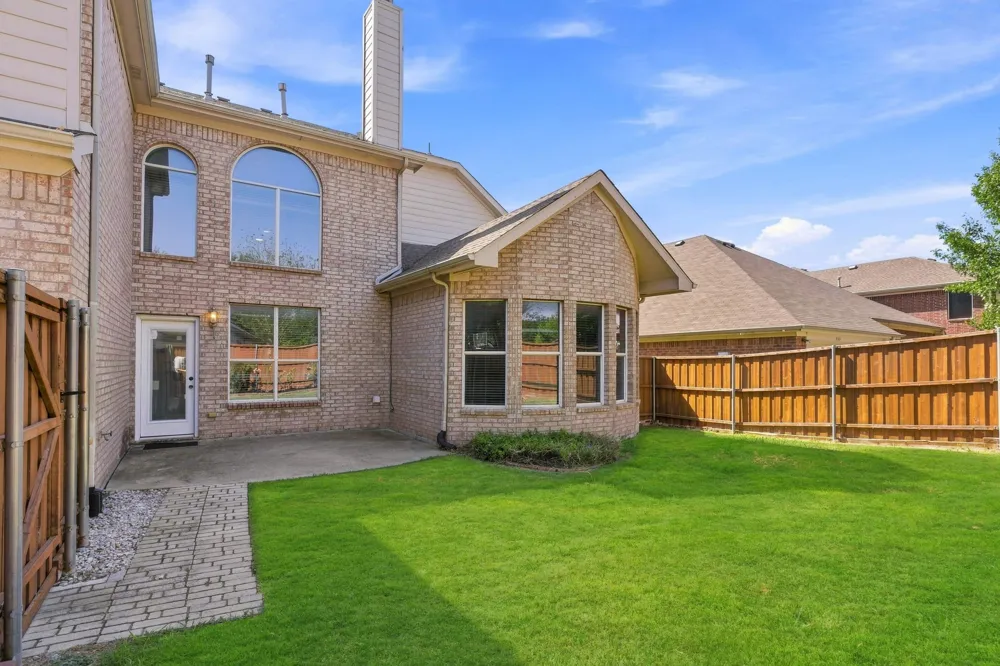 8124 Peacock Lane Frisco, TX 75035
