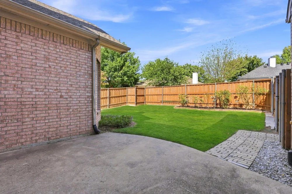 8124 Peacock Lane Frisco, TX 75035