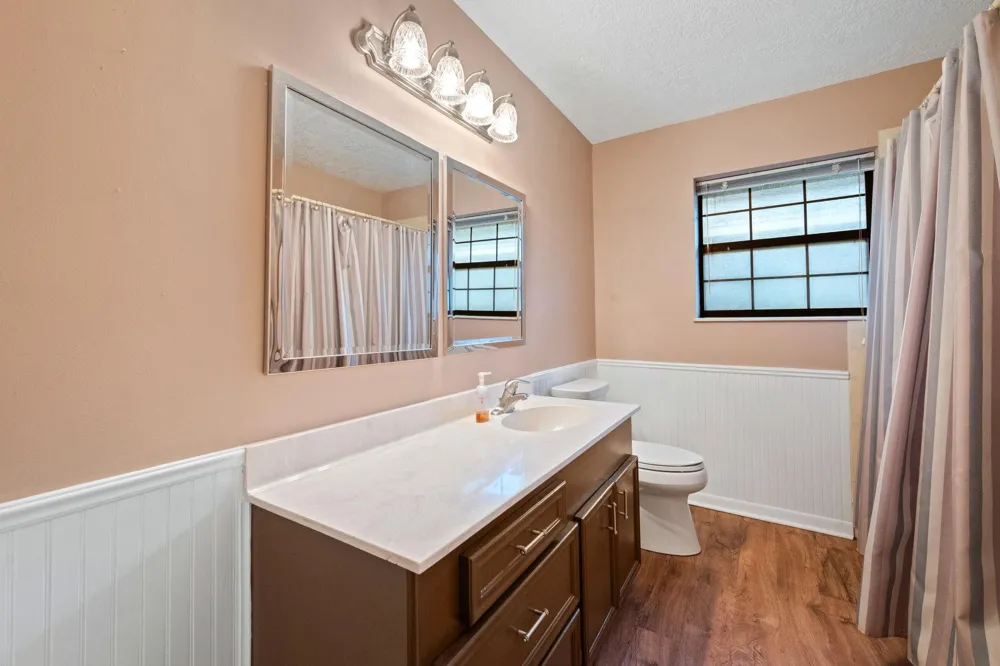 210 E Waring Street Dayton, TX 77535