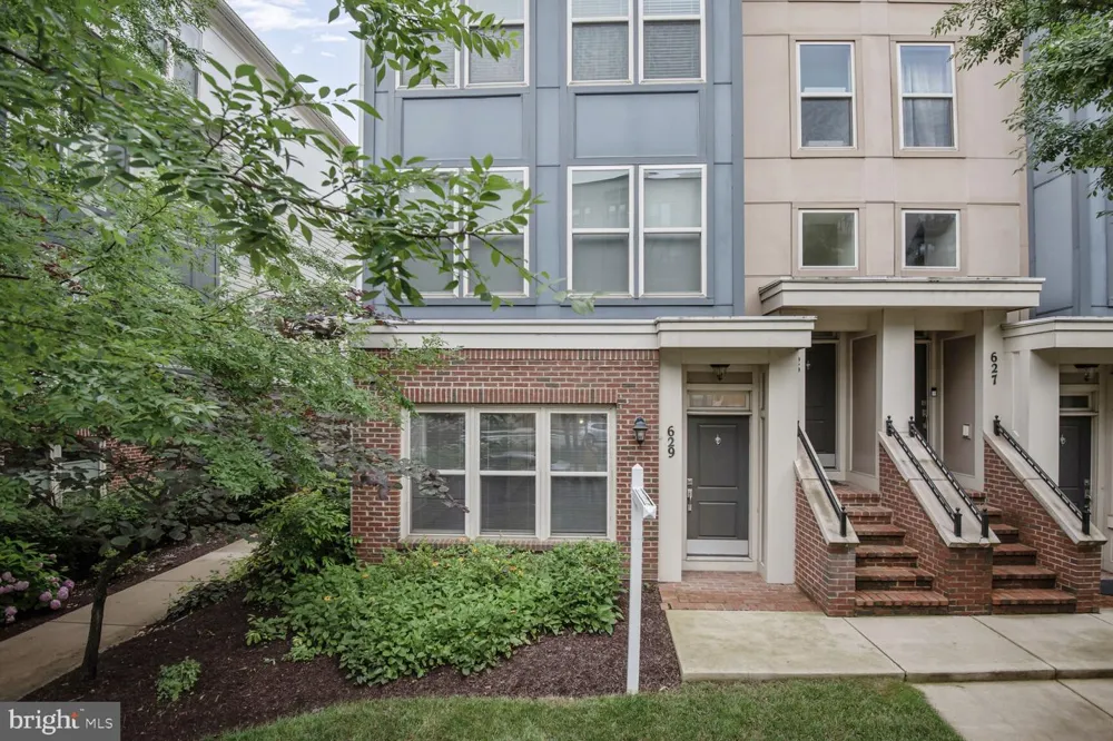 629 DIAMONDBACK DRIVE #16-A Gaithersburg, MD 20878