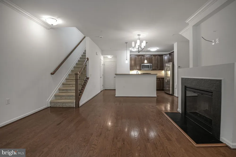 629 DIAMONDBACK DRIVE #16-A Gaithersburg, MD 20878