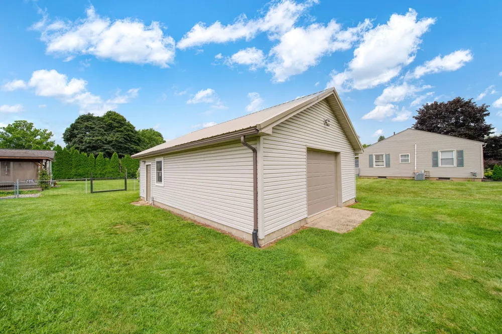 1304 Joseph Street Jackson, MI 49202
