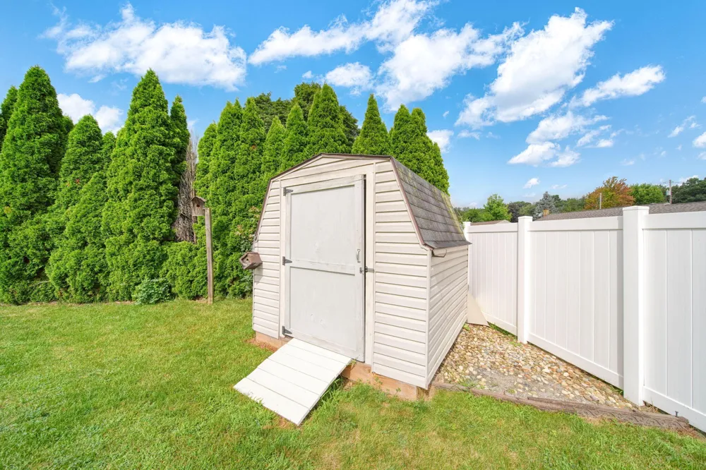1304 Joseph Street Jackson, MI 49202
