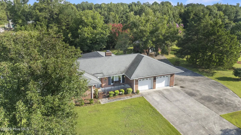 111 Maple Street Teachey, NC 28464