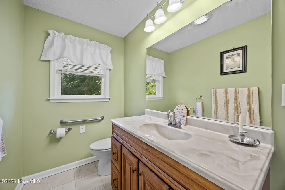 111 Maple Street Teachey, NC 28464