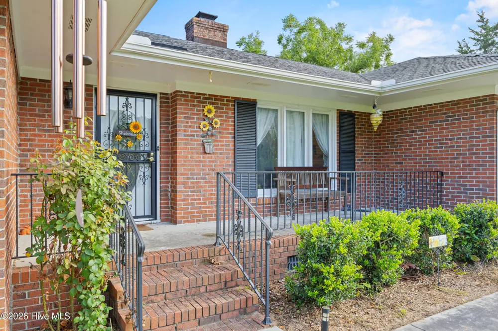 111 Maple Street Teachey, NC 28464