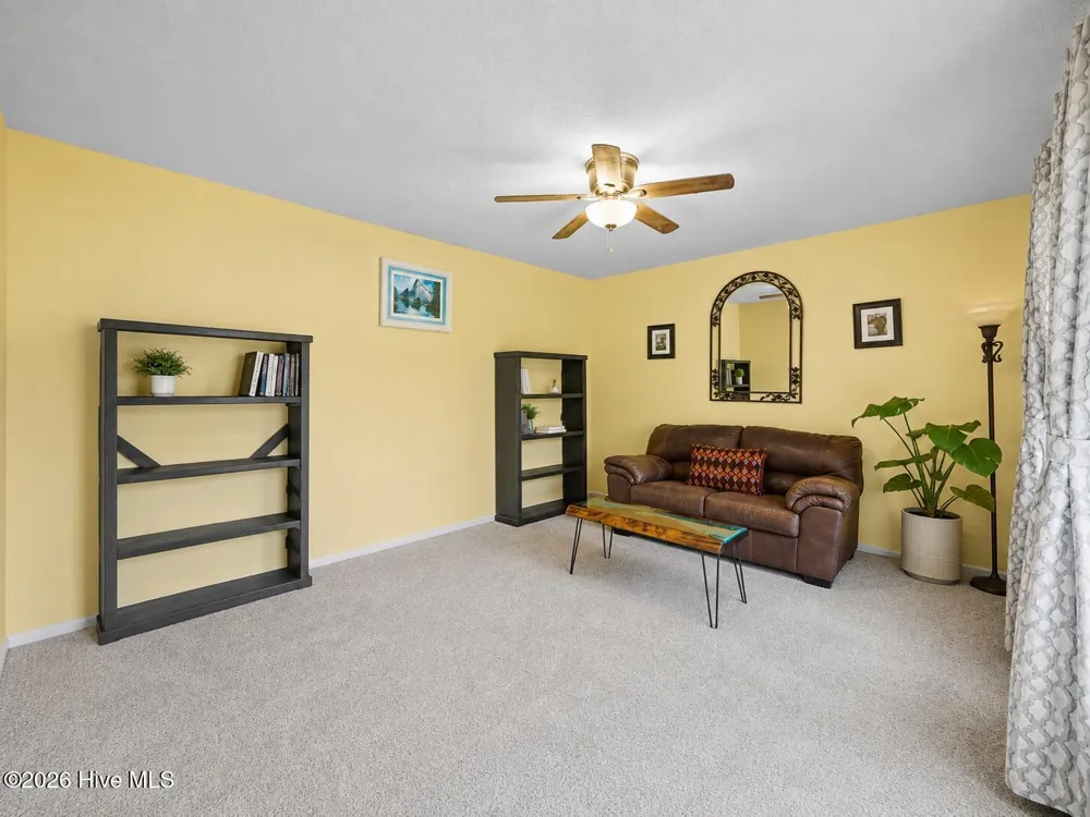 111 Maple Street Teachey, NC 28464