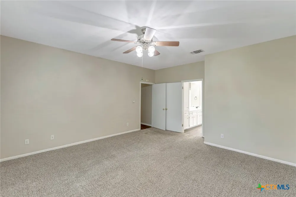 107 Tournament Drive Victoria, TX 77904