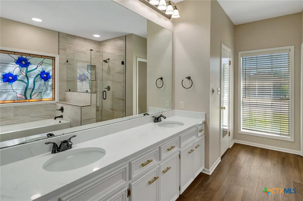 107 Tournament Drive Victoria, TX 77904