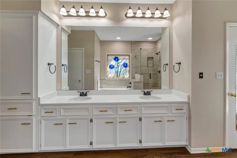 107 Tournament Drive Victoria, TX 77904