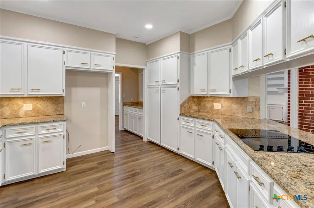 107 Tournament Drive Victoria, TX 77904
