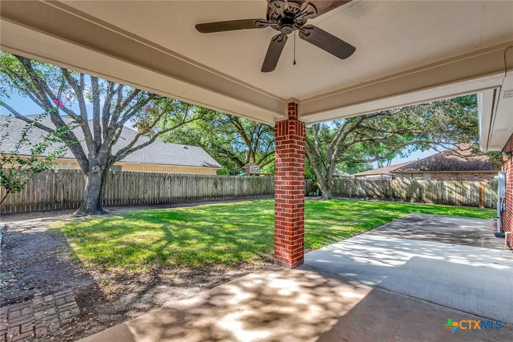 107 Tournament Drive Victoria, TX 77904