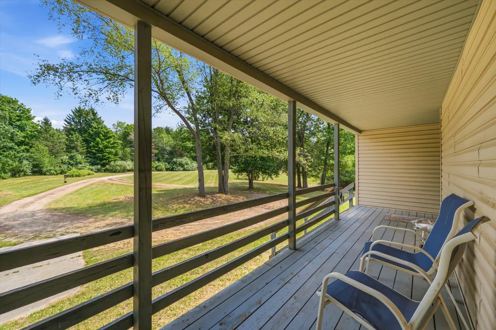 11144 Horton Road Holly, MI 48442