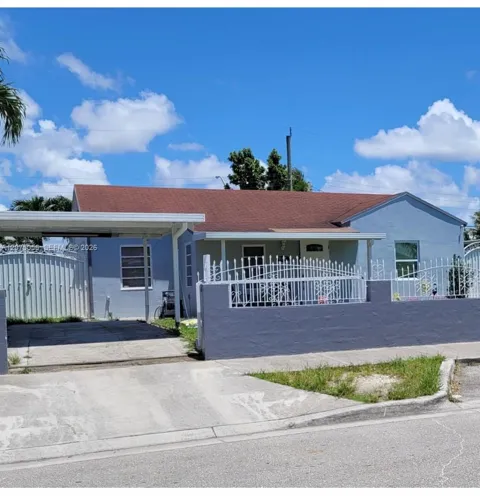 861 NE 1st Pl