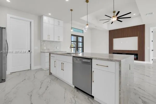 1413 NE 4Th Pl Cape Coral, FL 33909