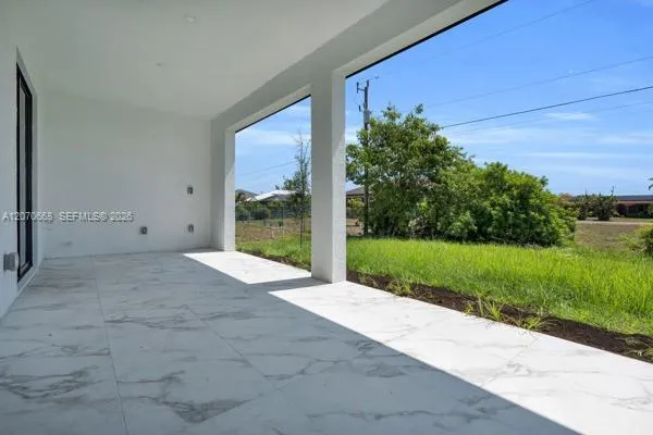 1413 NE 4Th Pl Cape Coral, FL 33909