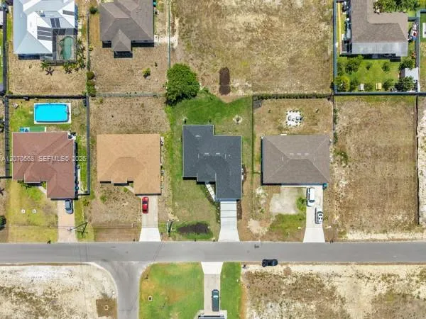 1413 NE 4Th Pl Cape Coral, FL 33909