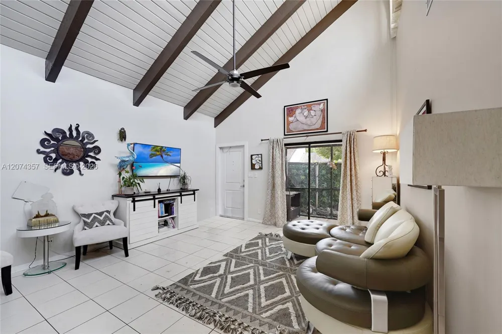 7762 SW 99th St Miami, FL 33156
