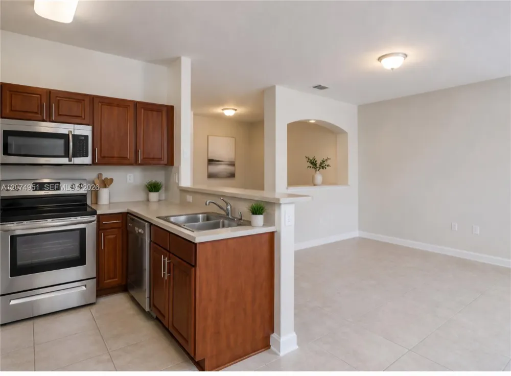 8171 NW 107th Ct Doral, FL 33178