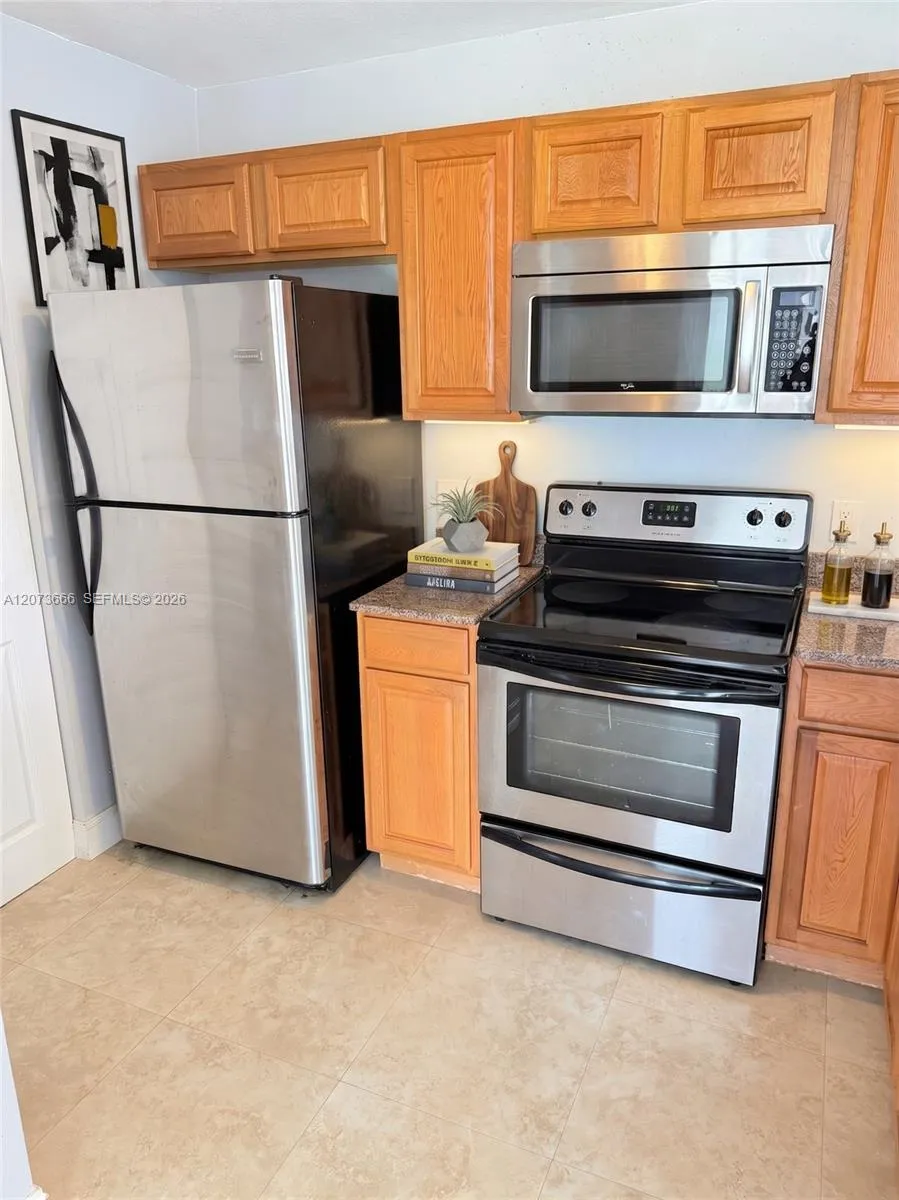 12166 Saint Andrews Pl #202 Miramar, FL 33025