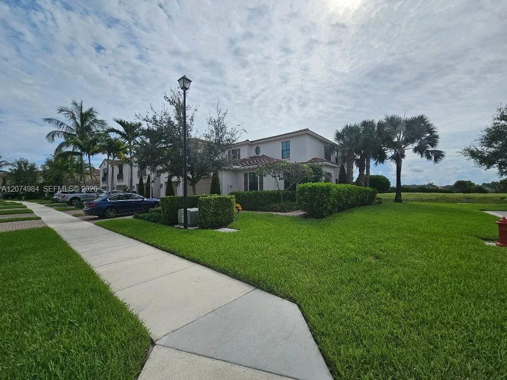 10226 Akenside Dr Boca Raton, FL 33428