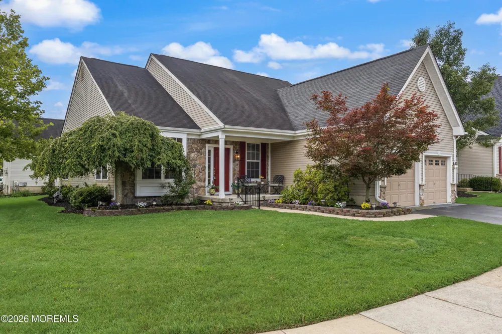 33 Hibiscus Drive Marlton, NJ 08053