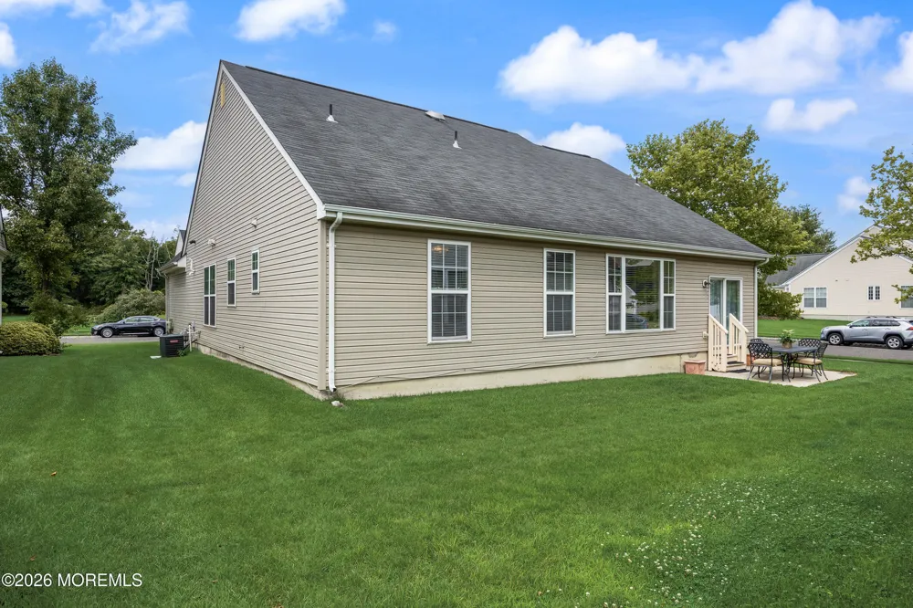 33 Hibiscus Drive Marlton, NJ 08053
