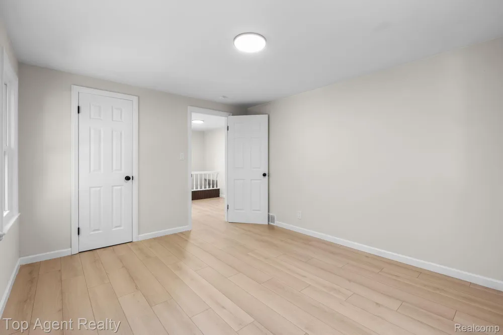 14257 Artesian Street Detroit City, MI 48223