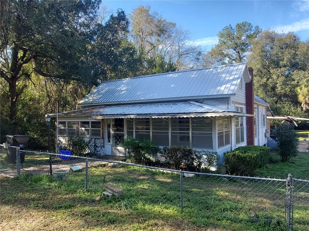 18670 NW 246TH STREET High Springs, FL 32643