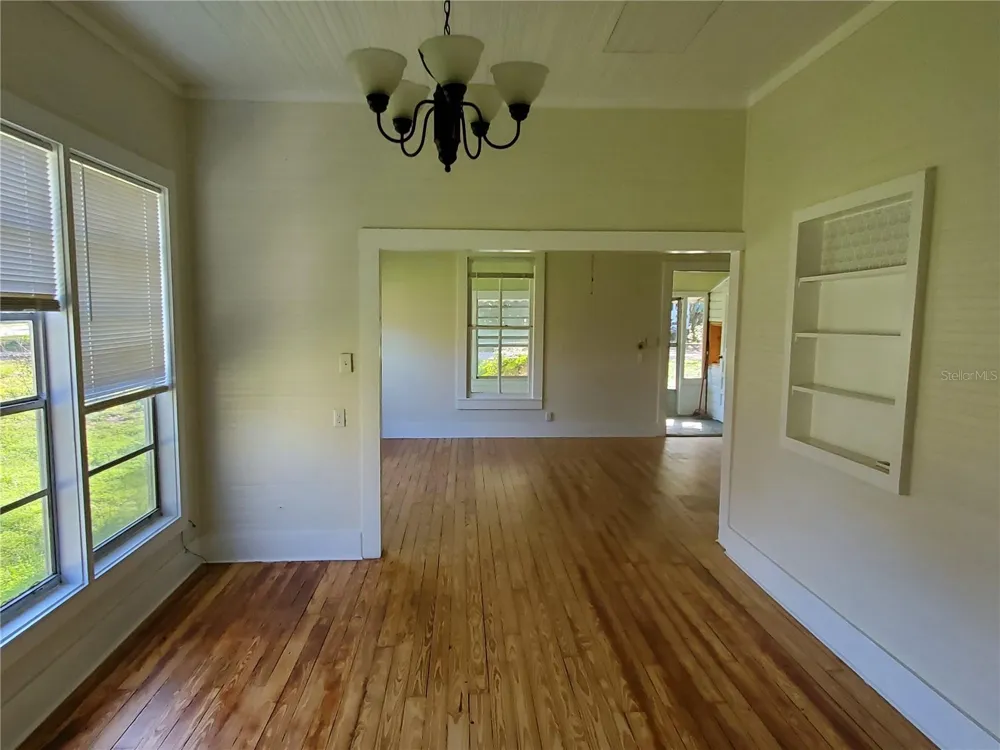18670 NW 246TH STREET High Springs, FL 32643